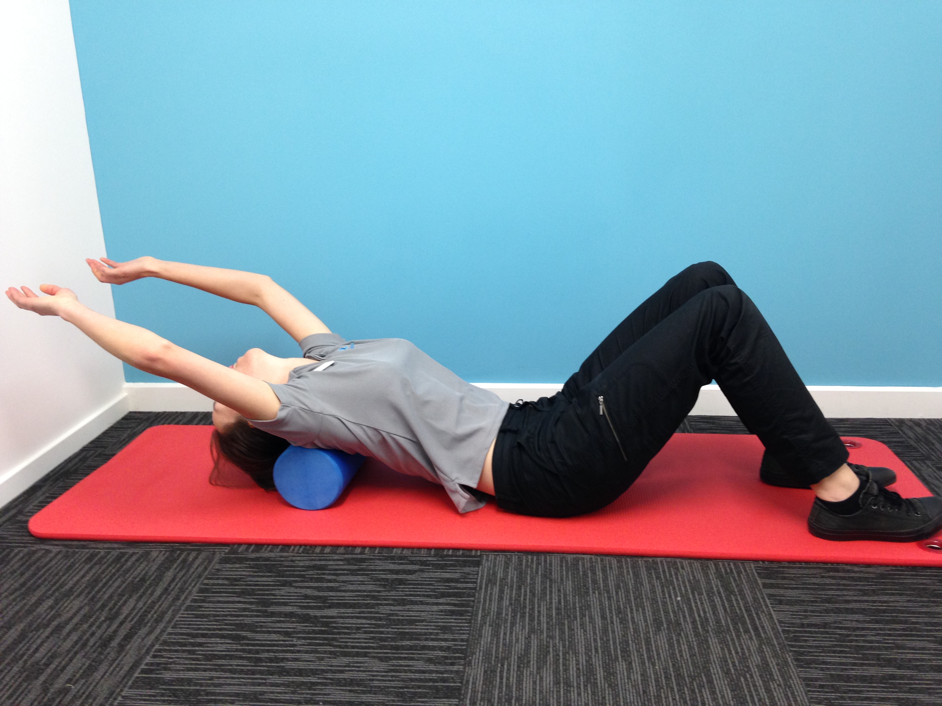thoracic extension stretch for swimmers